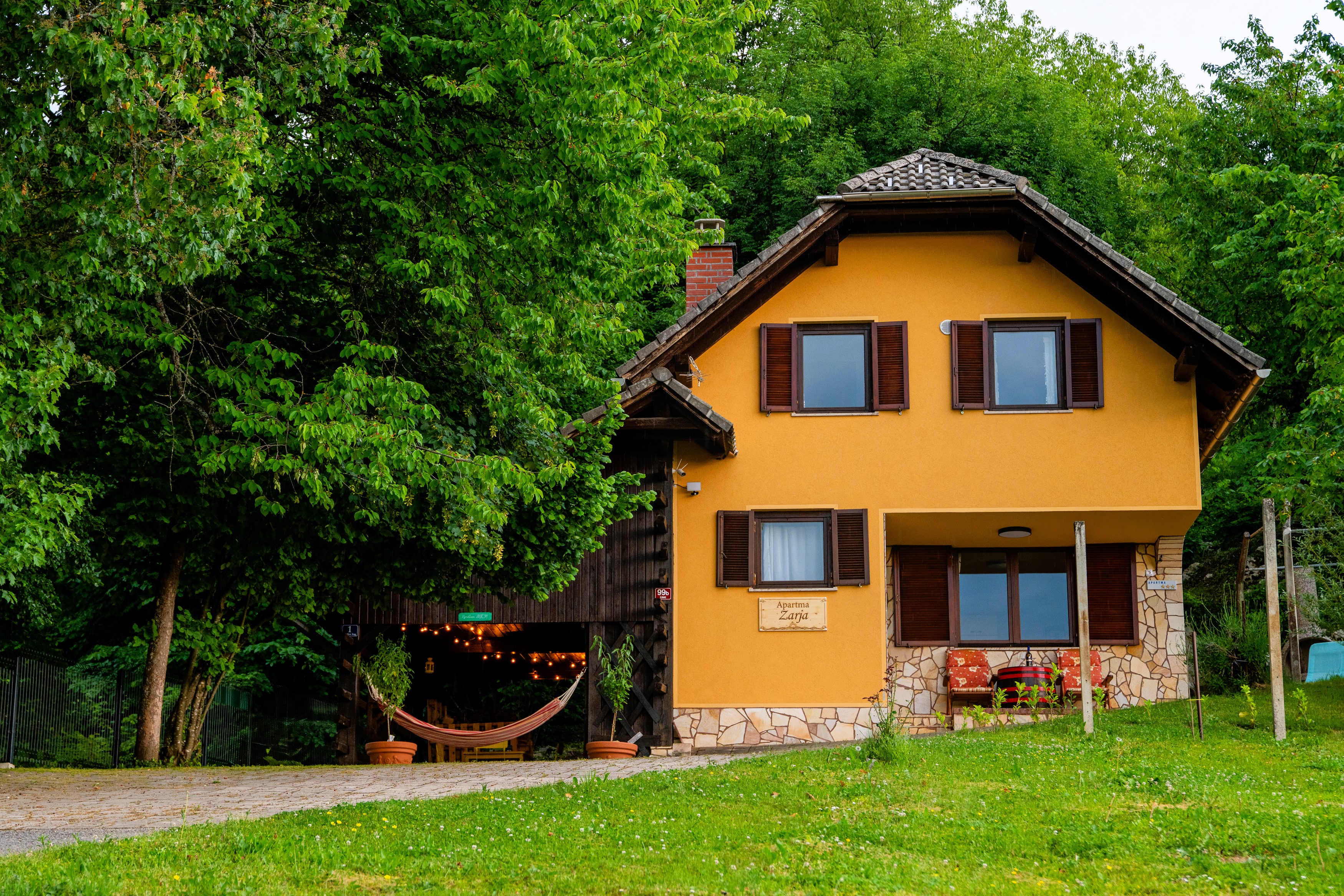 Apartma Zarja – fotografija 1
